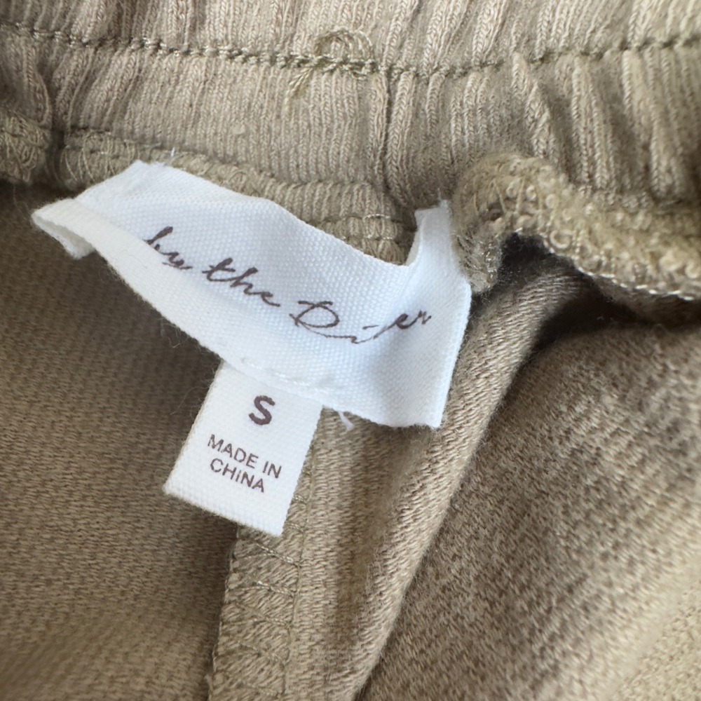 By The River Sweatshirt and Shorts Set Womens S Taupe NEW Puff Sleeve Lounge Set - Picture 9 of 9